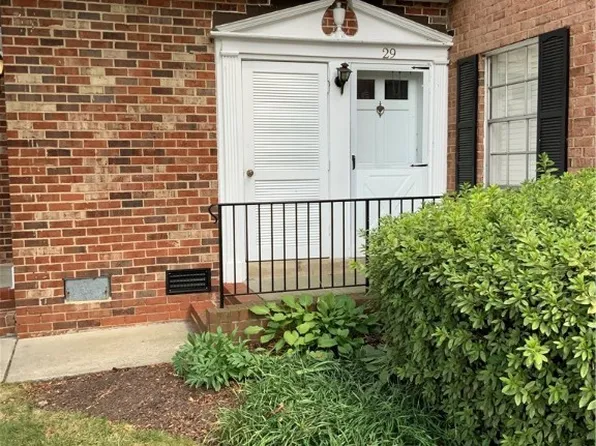 29 Rock Garden Ln, Henrico, VA 23228
