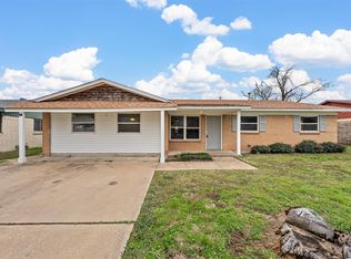 505 Cherokee St, Elm Mott, TX 76640