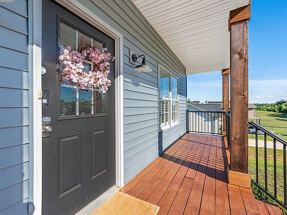 3rd image of 1119 Dodson Dr