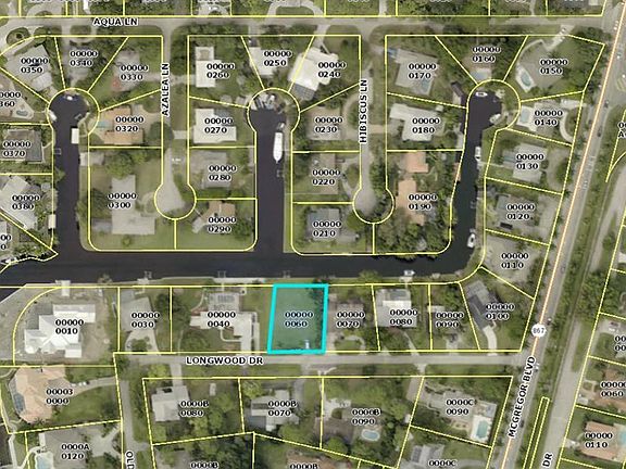 3rd image of 1319 Longwood Dr