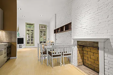 Rented by Cooper & Cooper Real Estate