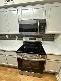 2118 Acklen Ave #4 — Photo 1