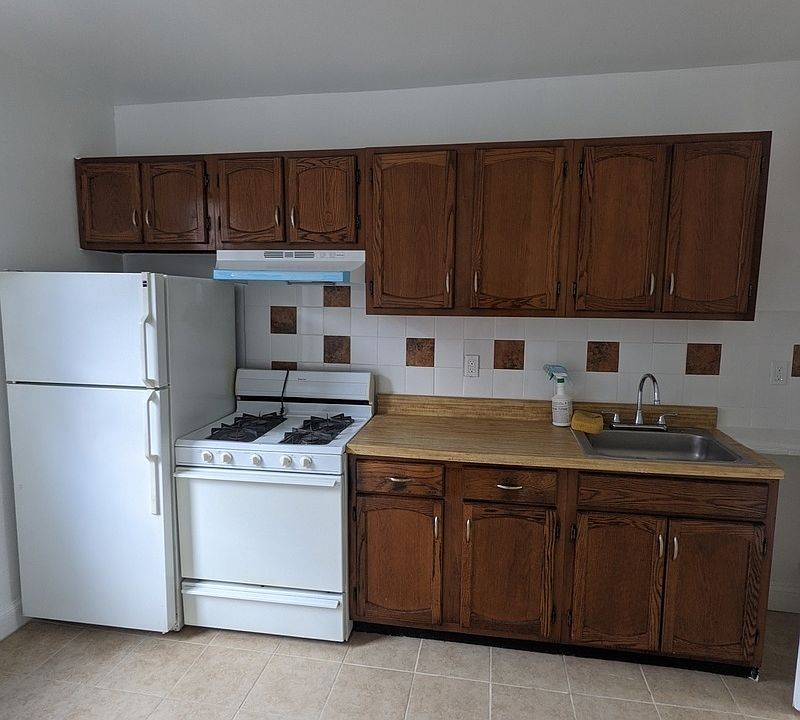 1st image of 31-12 32nd St #8