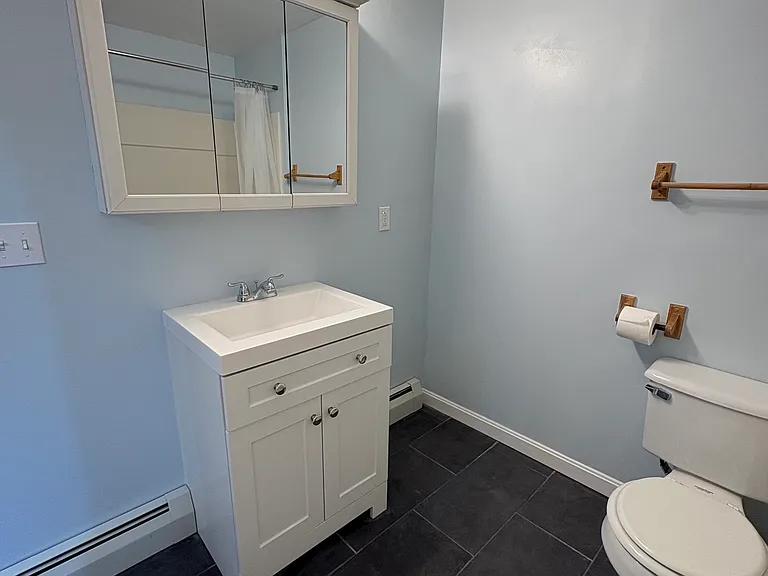 106 Silver St #1B — Photo 10