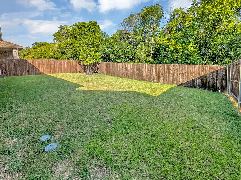 8005 Lindheimer Ln — Photo 20