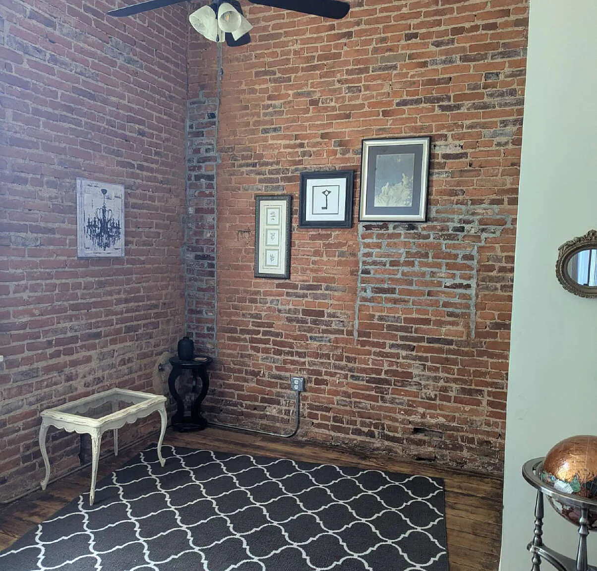 1 bed, 1.0 bath, 900 sqft, $1,075 — Photo 1