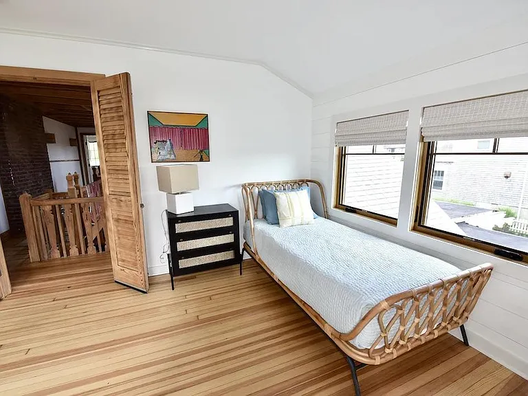 343 Lake Ave — Photo 42