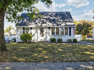 305 W 4th Ave, Barrington, NJ 08007