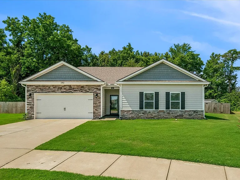 340 Driftwood Loop — Photo 2