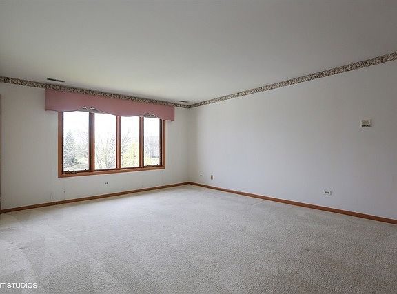 2nd image of 1 Saint Moritz Dr