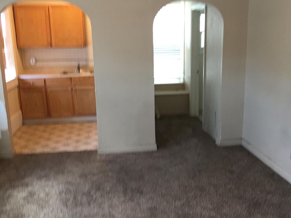2nd image of 785 W Center St APT 2