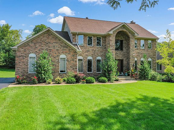 3rd image of 25837 N Arrowhead Dr