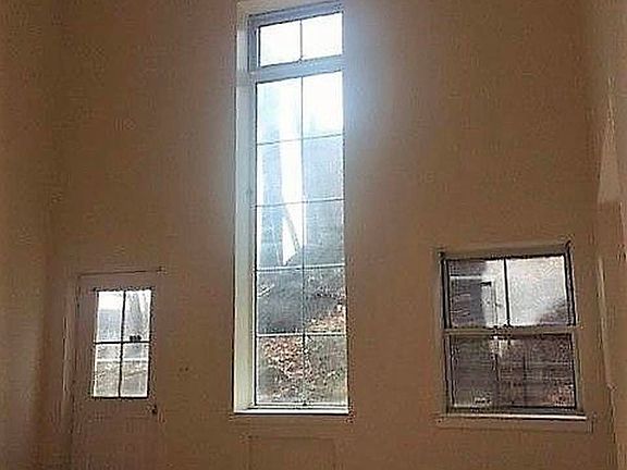 3rd image of 3401 Riverdale Ave #2