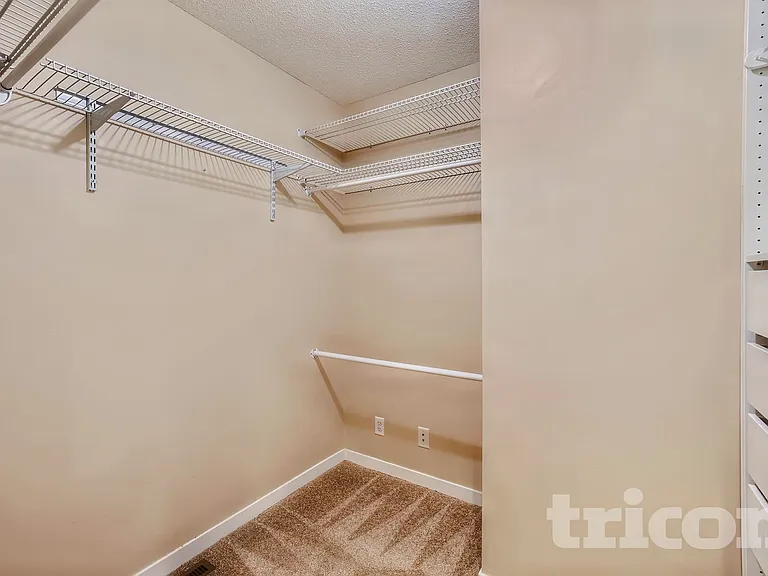 5 Oak Shore Dr — Photo 12