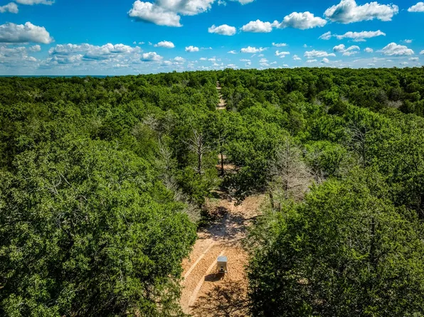 511 Lcr 793, Groesbeck, TX 76642