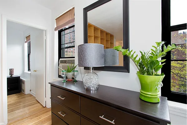 Sold by Citi Habitats | media 19