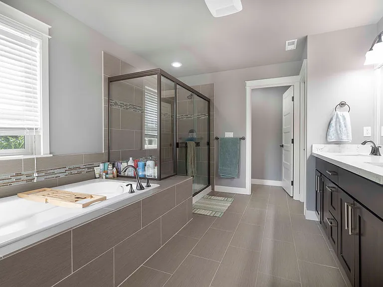 19728 Filbert Dr — Photo 13