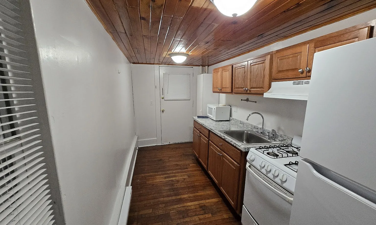 1 bed, 600 sqft, $1,295 — Photo 2
