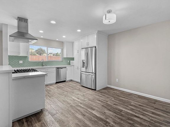 5th image of 6415 Hayward Way