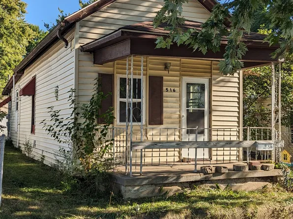 516 W 9th St, Connersville, IN 47331