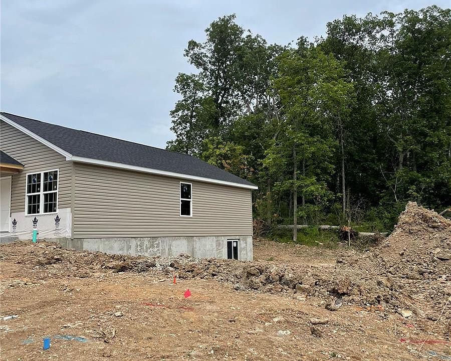 2nd image of 160 Sugar Creek Dr