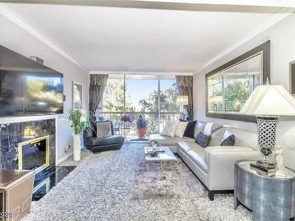 730 S Royal Crest Cir Unit 424, Paradise Town, NV 89169