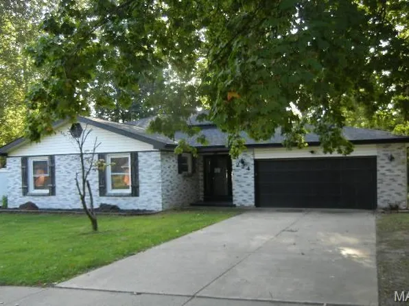224 Shelburne Dr, Saint Charles, MO 63301