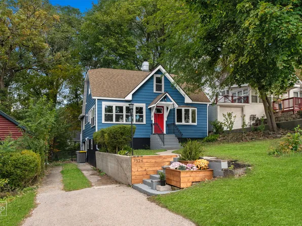 7526 Salem Rd, Wonder Lake, IL 60097