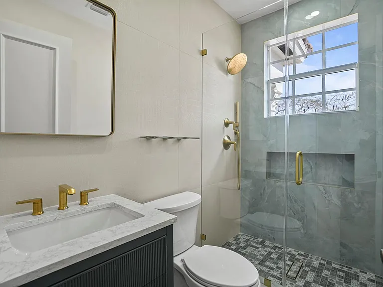 3201 E Stonebrook Cir — Photo 39