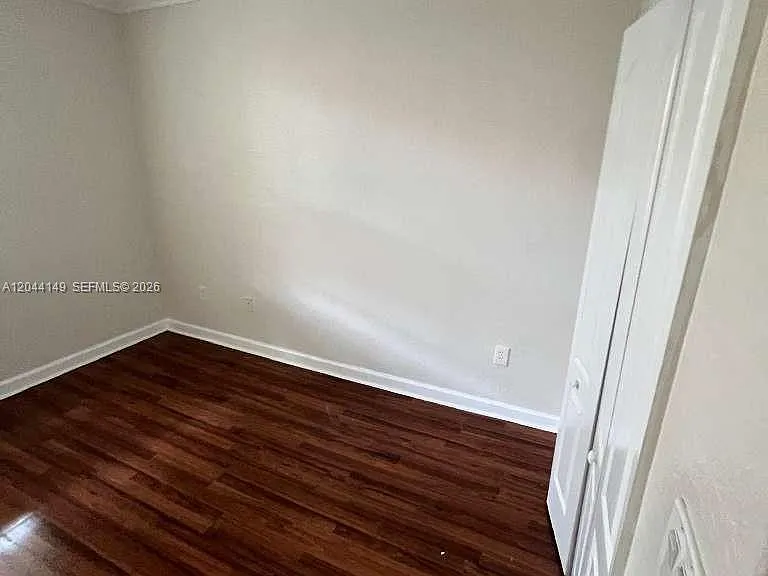 1661 SE 28th St #202 — Photo 22