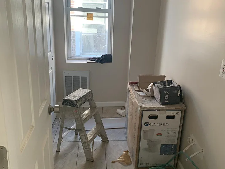 6105 W Jefferson St #3 — Photo 3