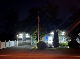 88 Ocean Blvd, Keyport, NJ 07735