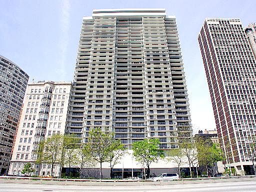 1st image of 1212 N Lake Shore Dr APT 17CS