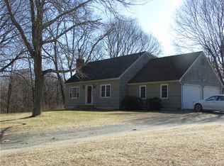 15 Danvers Rd, New Milford, CT 06776