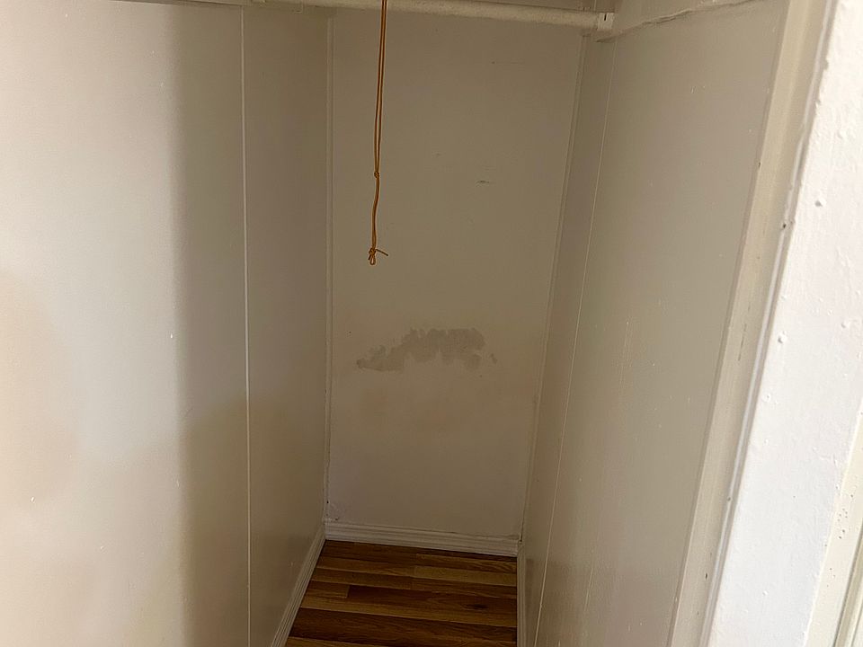 1st image of 106 Ruscoe St #1