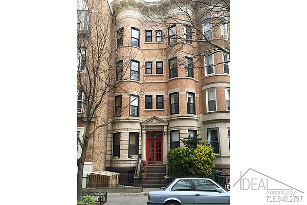 Sold by Ideal Properties Group | media 7