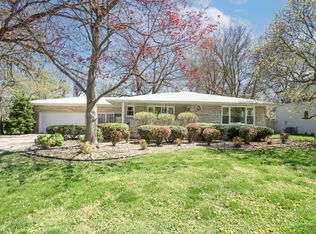 8301 Schreiber Dr, Munster, IN 46321