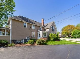 105 Melrose Ave, Elmhurst, IL 60126