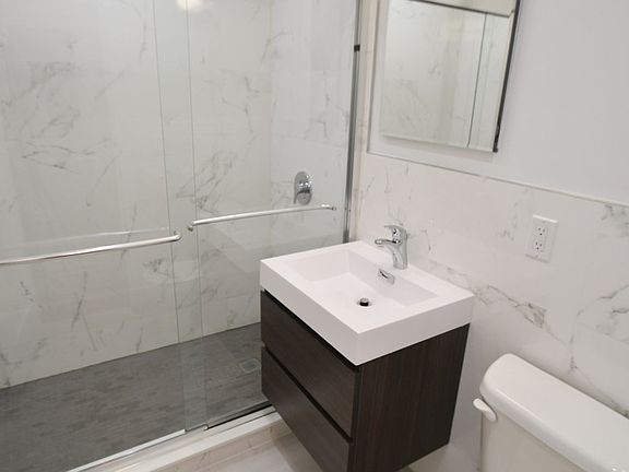 The Churchill - Bathroom - WPC-04A