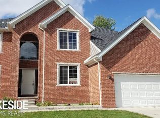 4061 Janice Ave, Fort Gratiot, MI 48059