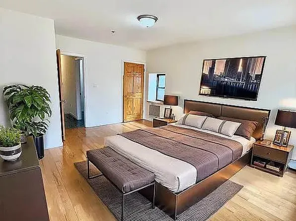100-15 34th Ave #1R, Corona, NY 11368