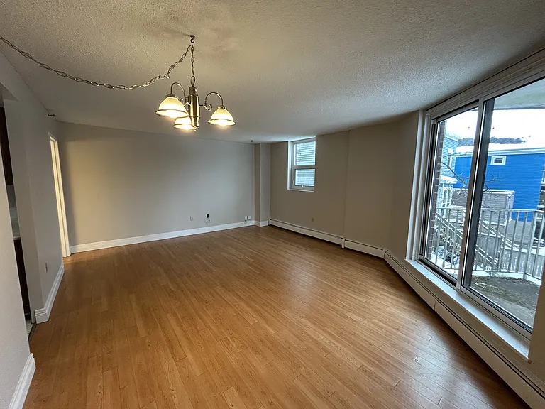 1157 Tower Rd — Photo 12