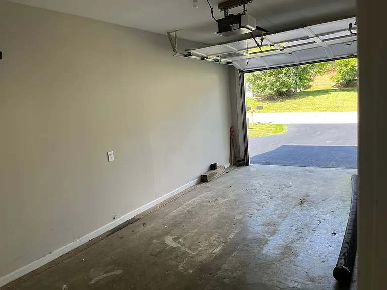1680 Sleepy Hollow Rd — Photo 30