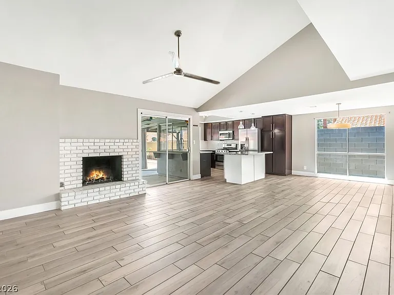 1713 Barnard Dr — Photo 8