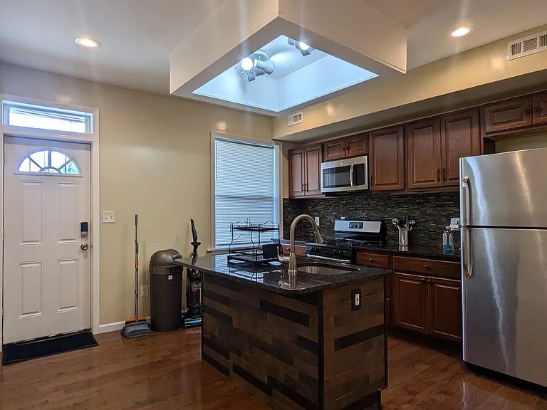 3520 E Fayette St #3 — Photo 5