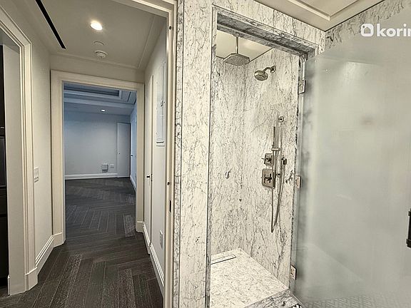 5th image of 301 Park Ave #2018