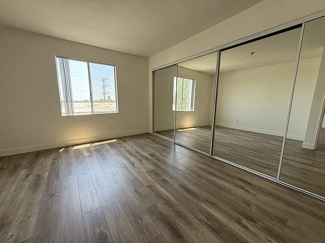 Midvale Towers — Photo 36