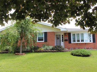 605 Chaney Ave, Crest Hill, IL 60403