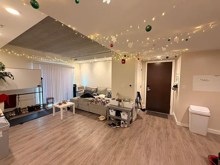1328 W Morse Ave #3 — Photo 1