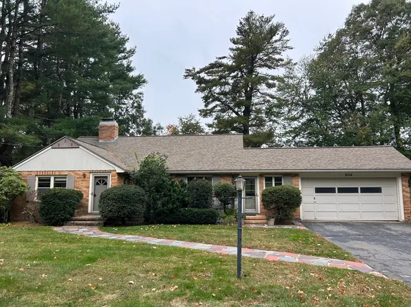 204 Follen Rd #204, Lexington, MA 02421